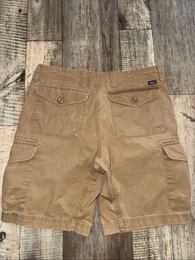 Patagonia Men's Khaki Cargo Shorts-size 30
